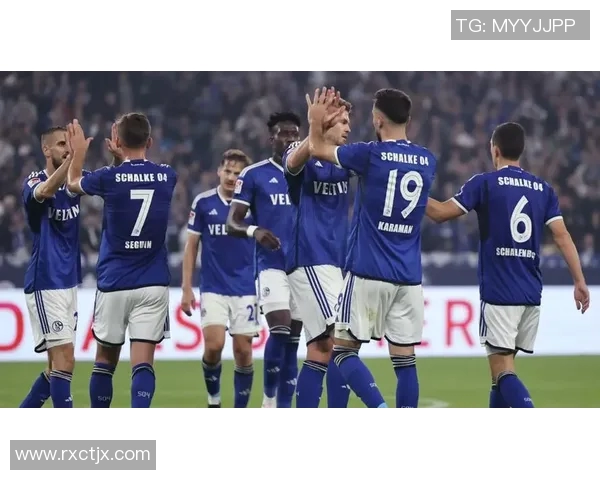 沙尔克04客场硬战战平柏林赫塔,保持不败势头