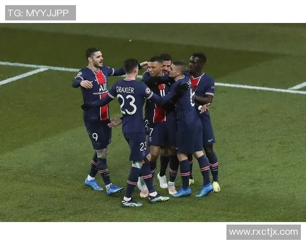 法甲最新战报:里昂主场力克巴黎圣日耳曼,卢卡库梅开二度帮助球队取得胜利